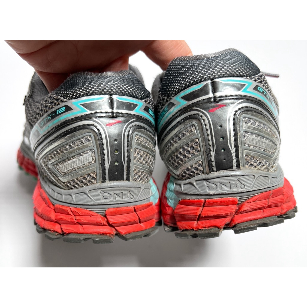 Brooks Womans Sneakers GTX Running Shoes Training Gray Red Size 8 Gore-tex - Picture 6 of 9
